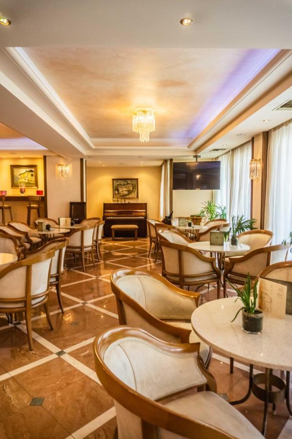 Park Hotel Волос Екстер'єр фото