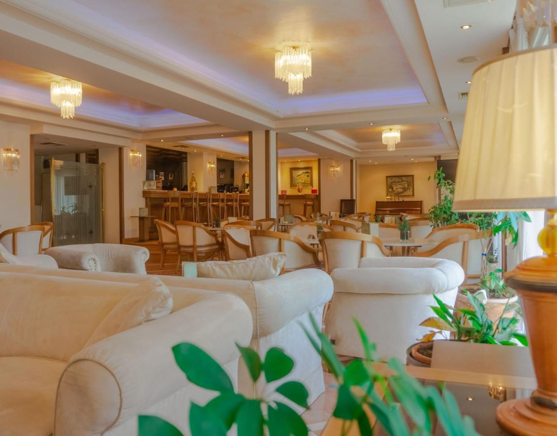 Park Hotel Волос Екстер'єр фото