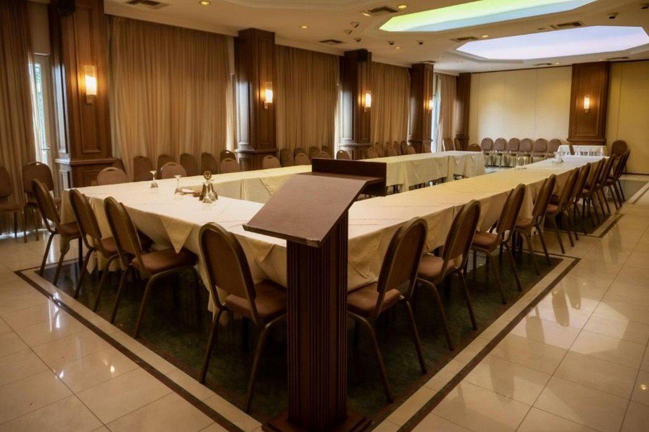 Park Hotel Волос Екстер'єр фото