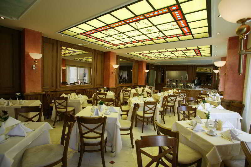 Park Hotel Волос Екстер'єр фото